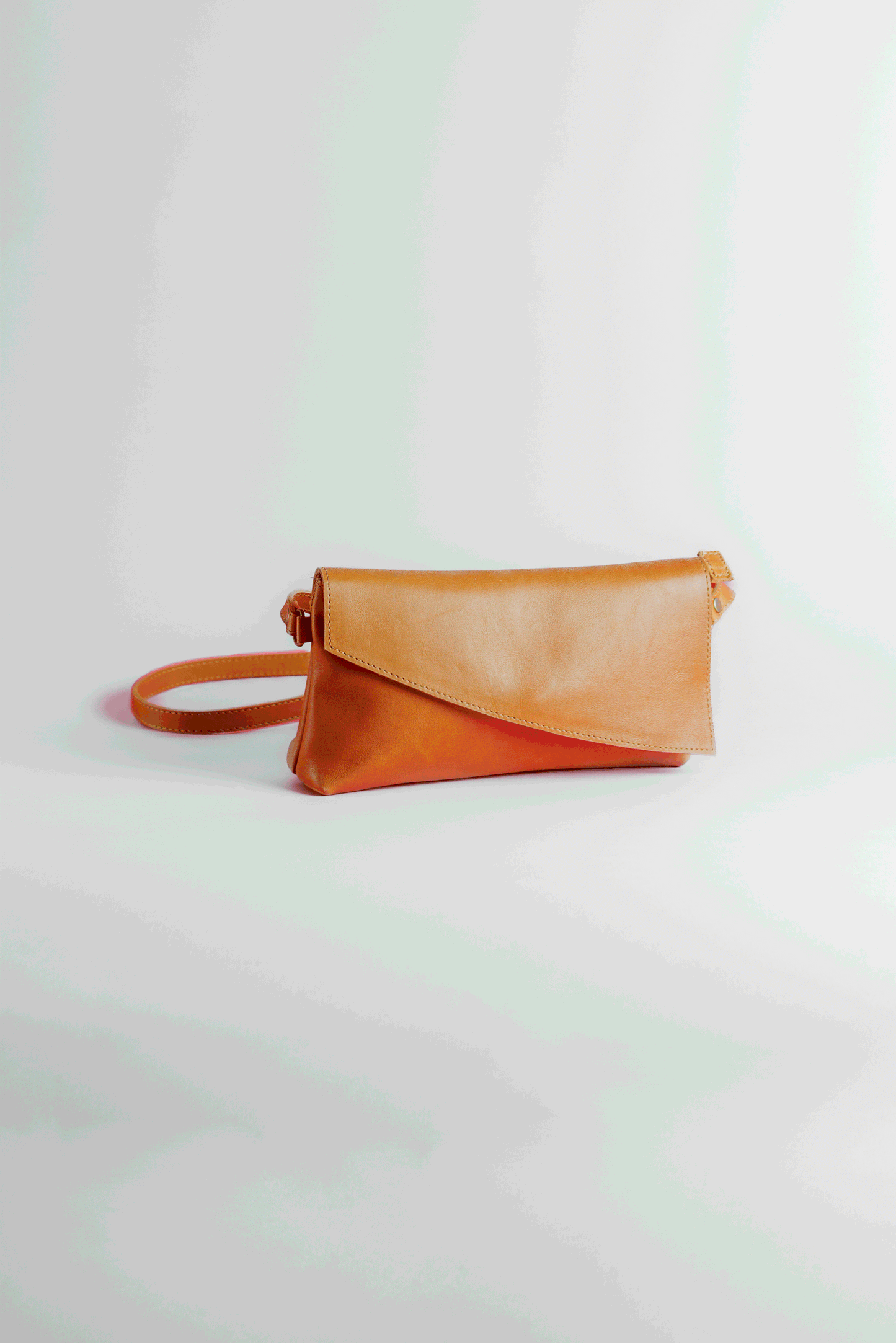 Cartera Gracia en Camel